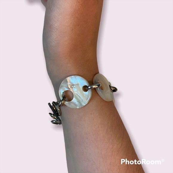 925 Sterling And Mother Of Pearl Abstract Circular Bracelet - Picture 4 of 7